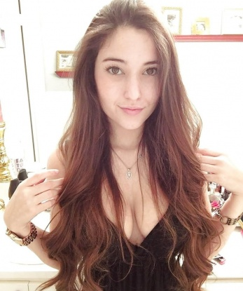 Ласковая кошечка с обаятельной улыбкой и изысканными манерами приглашает в гости для интимных отношений. Я знаю толк в настоящей страсти и готова подарить тебе все самое лучшее. 14779, 25 лет