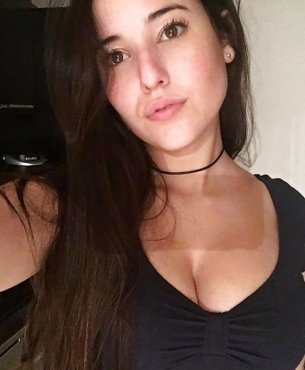 Ласковая кошечка с обаятельной улыбкой и изысканными манерами приглашает в гости для интимных отношений. Я знаю толк в настоящей страсти и готова подарить тебе все самое лучшее. 14779, 25 лет